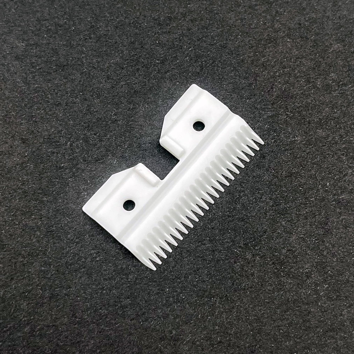 OwnLifeYF compatibility guide confirms Oster A5, Andis 64440, and Walh KM compatibility.