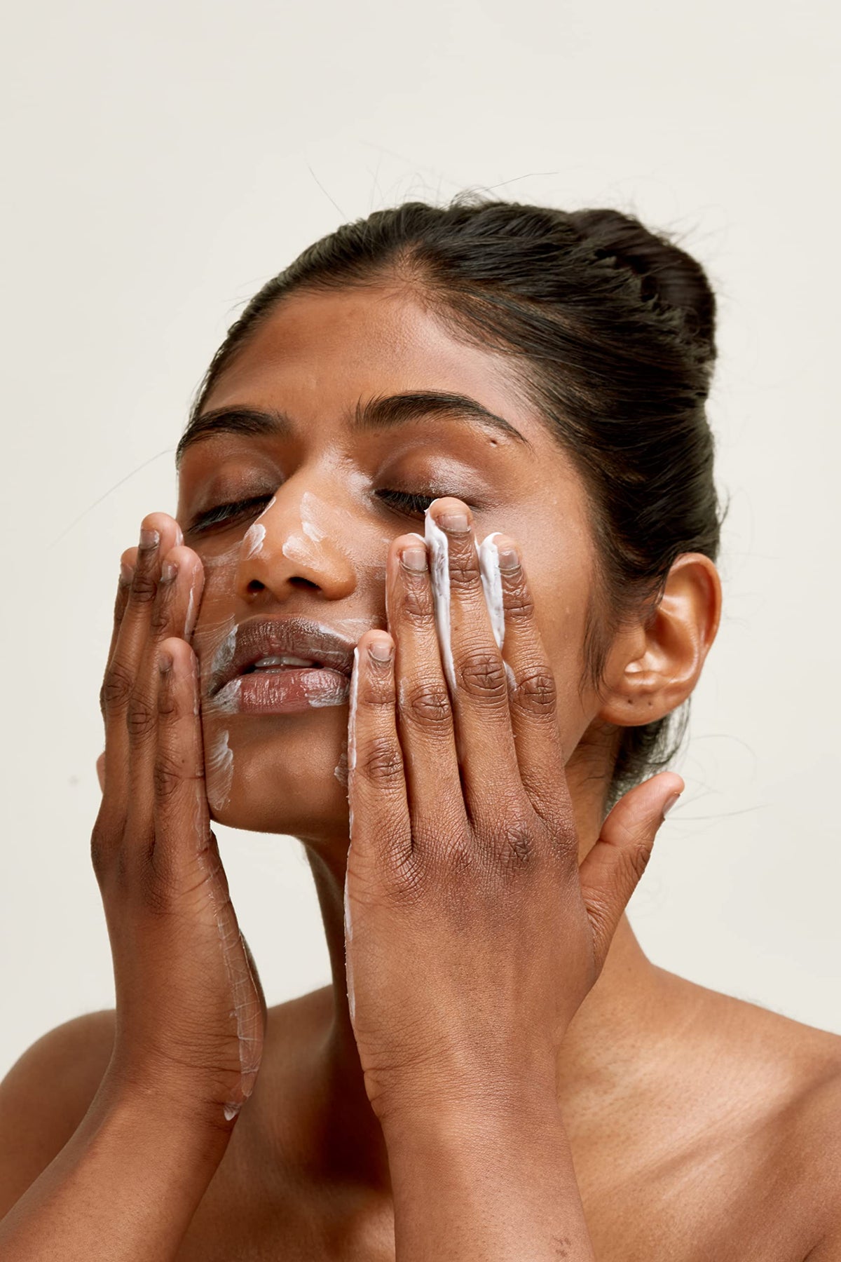 PAI SKINCARE Middlemist Seven application routine for a soft cleanse