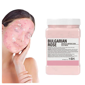 pakmee jelly mask powder applied to the face for hydration and nourishment.