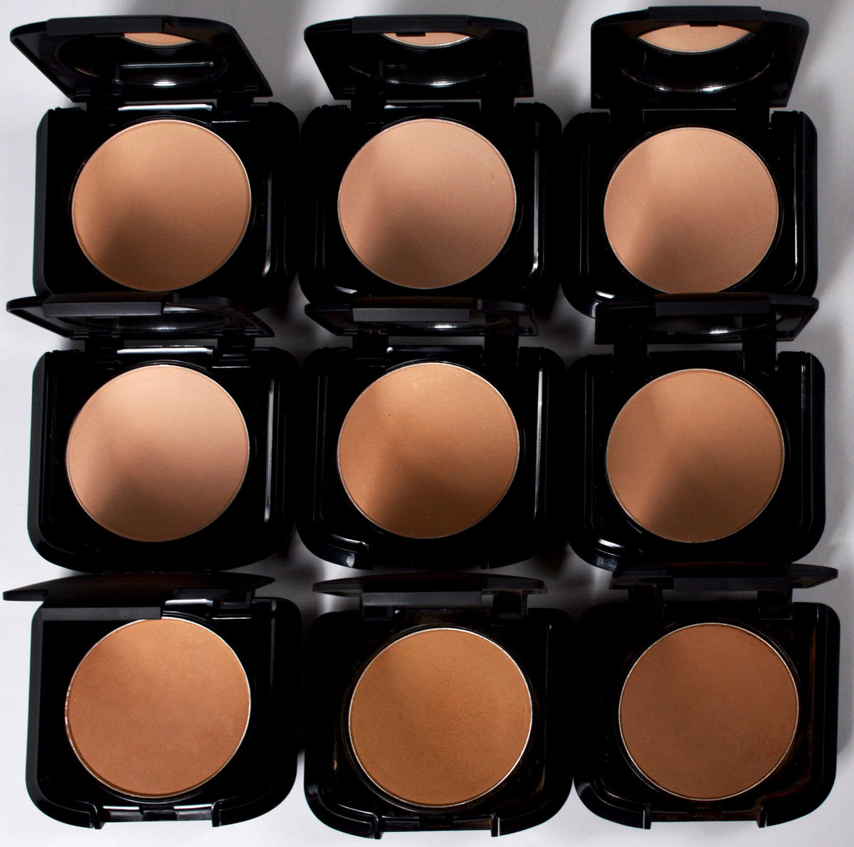 Palladio foundation texture close-up showing natural finish.