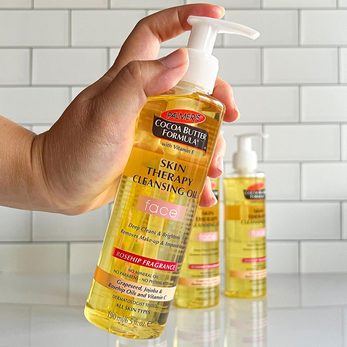 Lather with water to emulsify and lift dirt, oil and makeup.