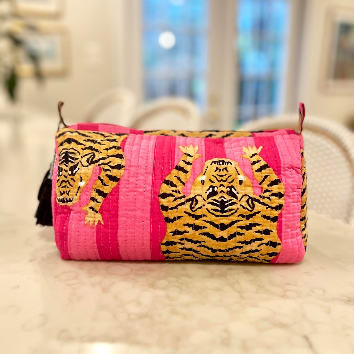 Palmetto Home soft cotton lining inside pouch offers lightweight everyday use