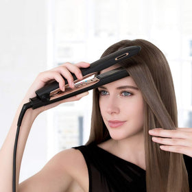 Panasonic Nanoe Flat Iron EH-HS99-K swivel cord enables flexible movement.
