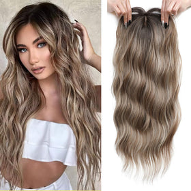 Paneway 20-inch wavy topper with natural waves for a fuller look