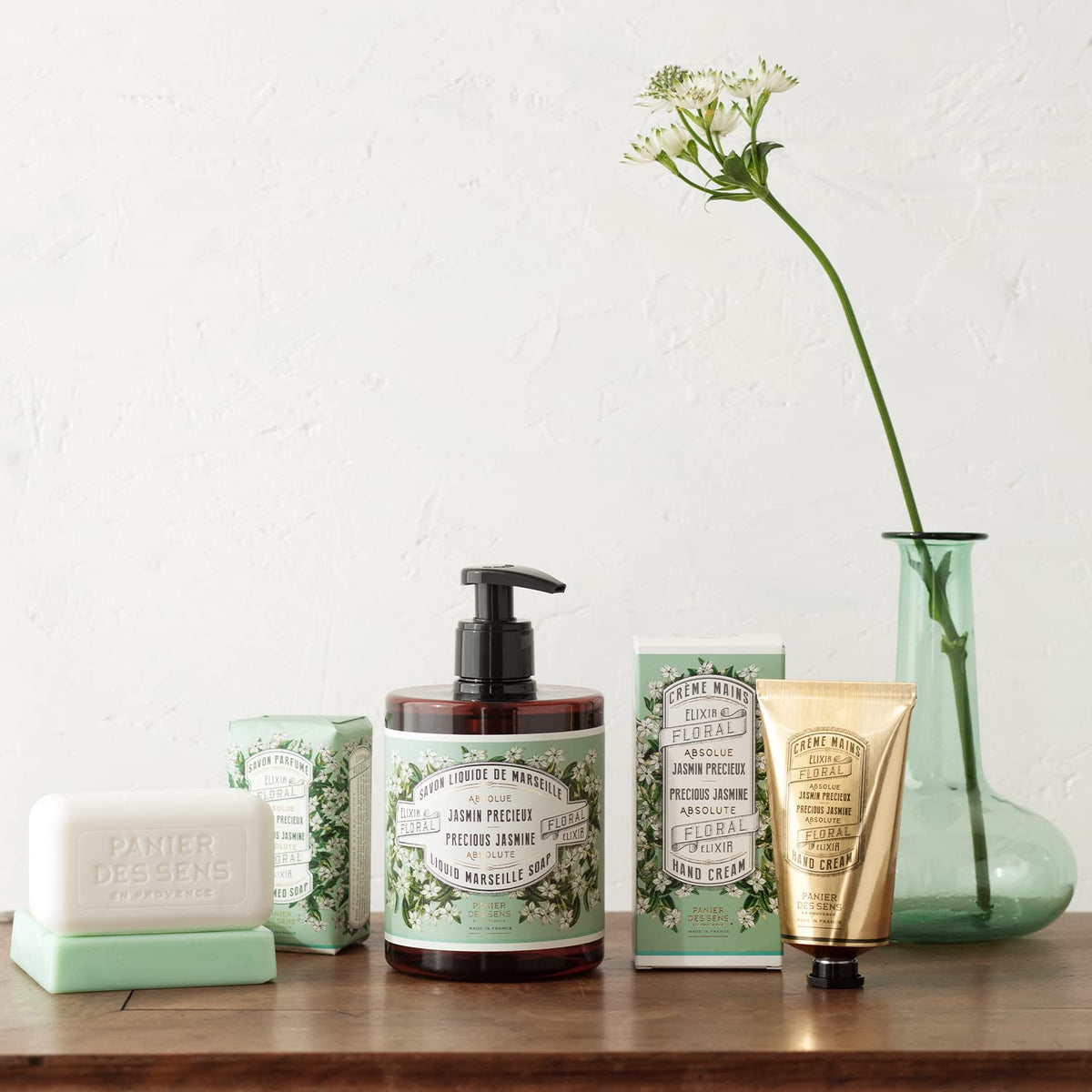 Application shot of Panier des Sens White Jasmine Hand Cream.