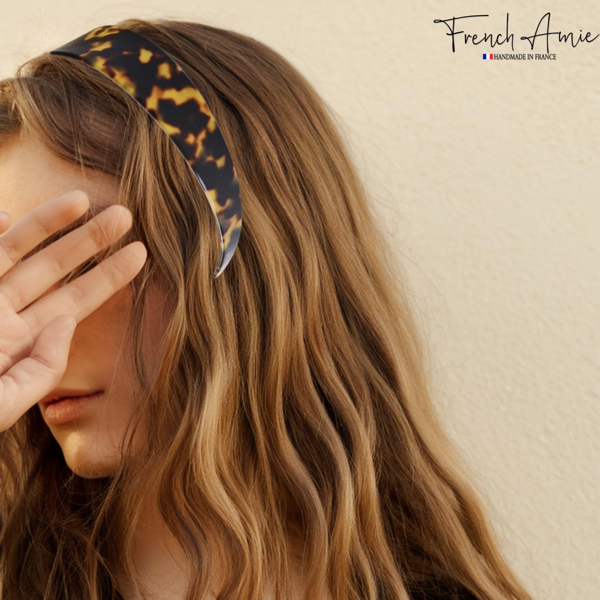 Parcelona Savana wide headband edges smooth for everyday use.