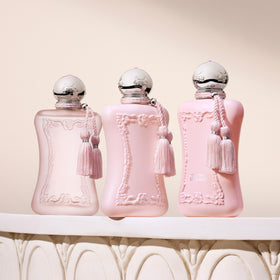 Frankincense and wood detail provide depth and mystery.