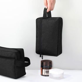 Paterr durable zippers ensure smooth opening on the travel pouch