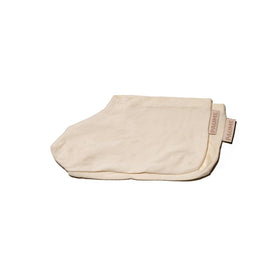 PAUME cotton overnight socks provide overnight hydration for comfortable feet