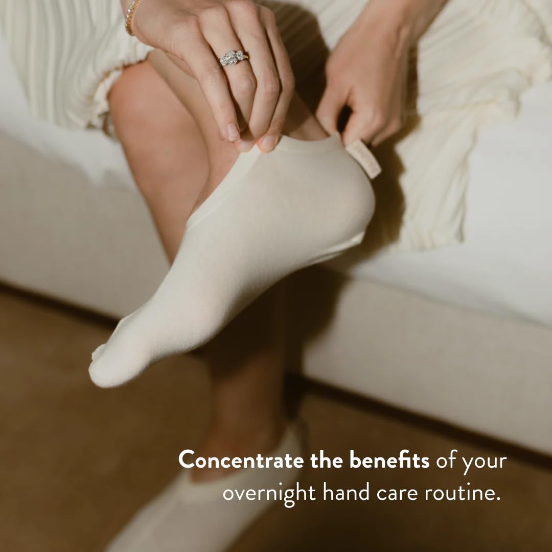 PAUME dry feet recovery sock soothes rough skin by morning