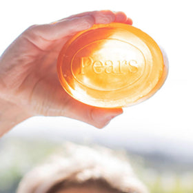 Pears Amber bar offers a soothing bath ritual with warm notes.