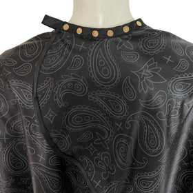 Pelocapa barber cape with anti-static treatment reduces static during styling