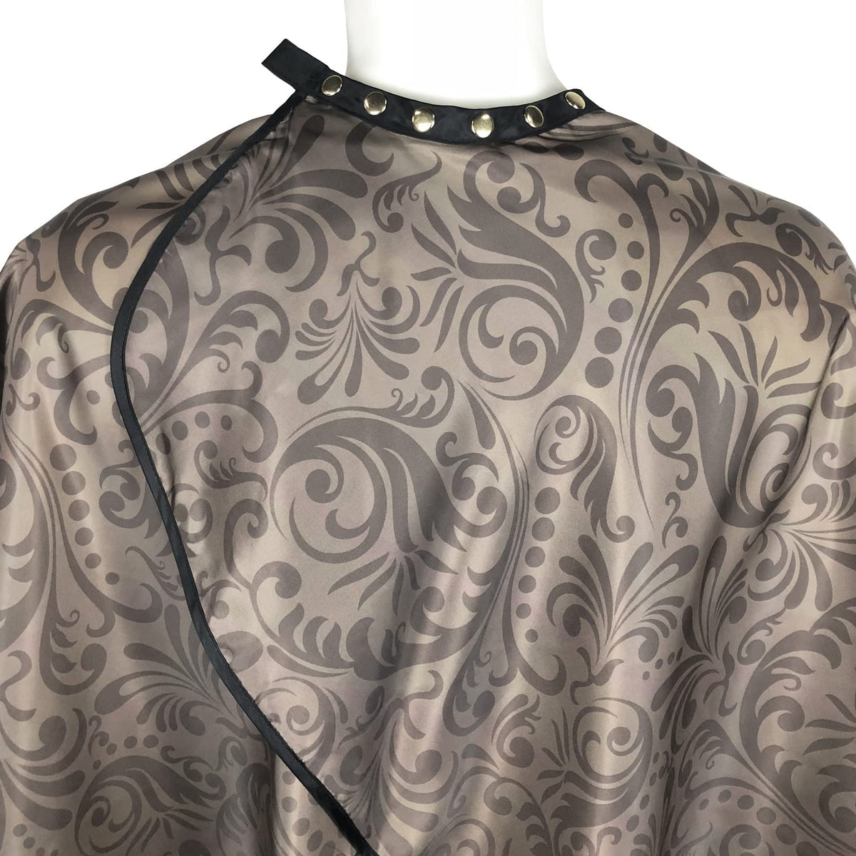 Pelocapa large coverage cape preventing front clothing stains