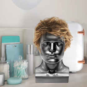 Peohud head's proportional features help realistic wig styling and reference.