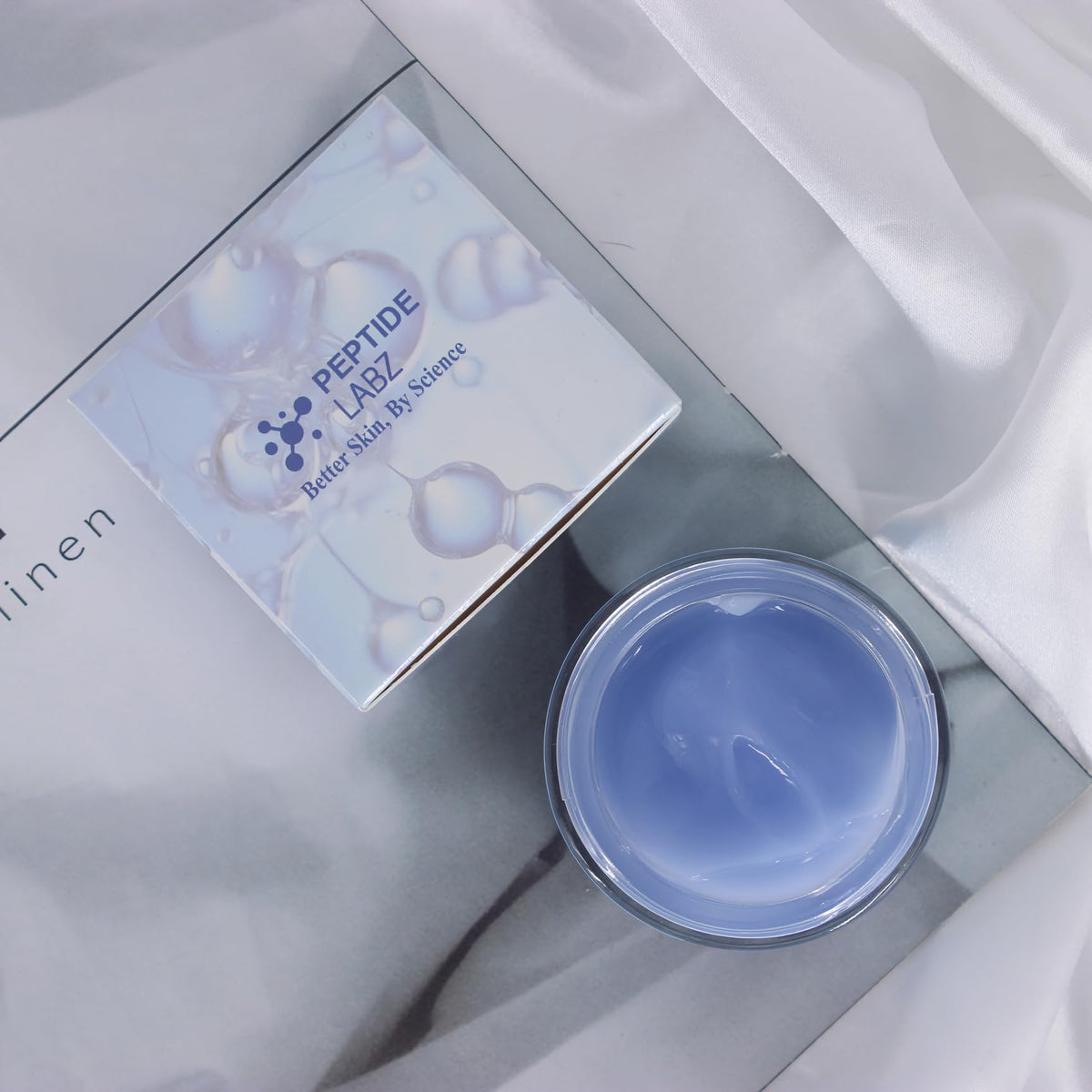 Daily-use cream that supports firming and repair without heaviness.
