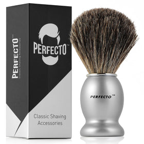 Perfecto badger shaving brush with 100% hair bristles delivers rich, creamy lather.