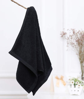 PERFEHAIR 500 GSM towel close-up, sturdy for professional or home use.