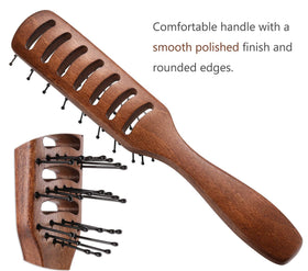 PERFEHAIR lightweight wooden brush is comfortable to hold