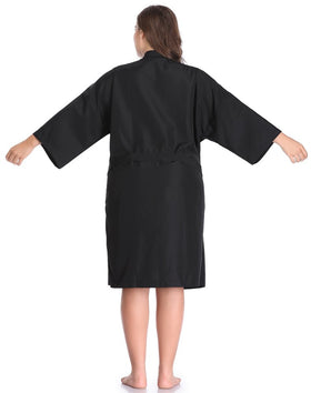 PERFEHAIR Salon Robes Smock Black back view highlights the streamlined silhouette for professional wear.