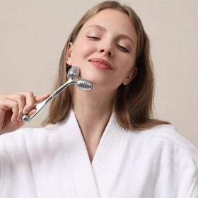 Pfefe facial roller gift-ready packaging for stylish self-care gifting.