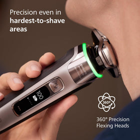 Philips Norelco i9000 Prestige Hydro SkinGlide coating for smoother glide.