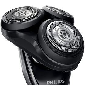 Philips Norelco SH50 product on handle illustrating final fit and look
