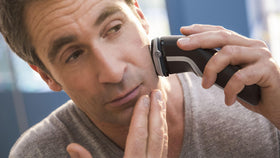 Philips shaver 3000 anti-slip-handle ensures secure control.