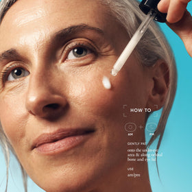 philosophy Dose of Wisdom serum skin application on hand shows how to apply