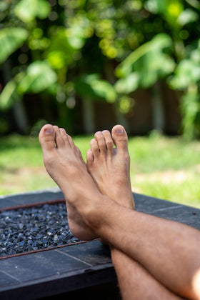 Phoenix Foot Peel Pack 2 men's footcare kit offering refreshing, exfoliating treatment.