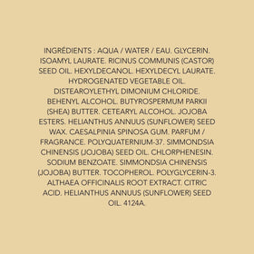 PHYTO NOURISHMENT mask with jojoba oil nourishes hair during care.