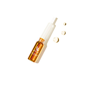 PHYTOCYANE ingredients reveal botanicals for a natural-origin boost.