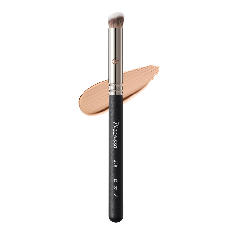 Piccasso Brush 270 concealer brush for precise under-eye coverage and blemish concealment.