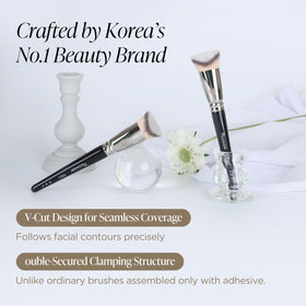 Piccasso FB21 soft synthetic bristles glide smoothly for even coverage.