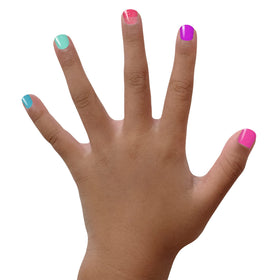 Piggy Paint odorless polish on nails emphasizing fragrance-free use.