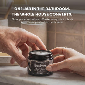 Herbal-scented formula providing a gentle fragrance for daily wear.