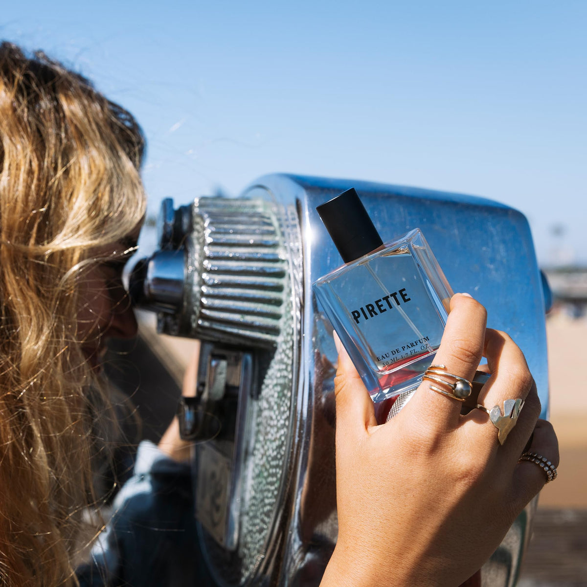 PIRETTE Beach state of mind fragrance inspires easy daily rituals.