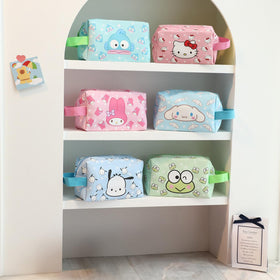 Piurlzw cartoon-pattern bag adds playful charm to daily routine