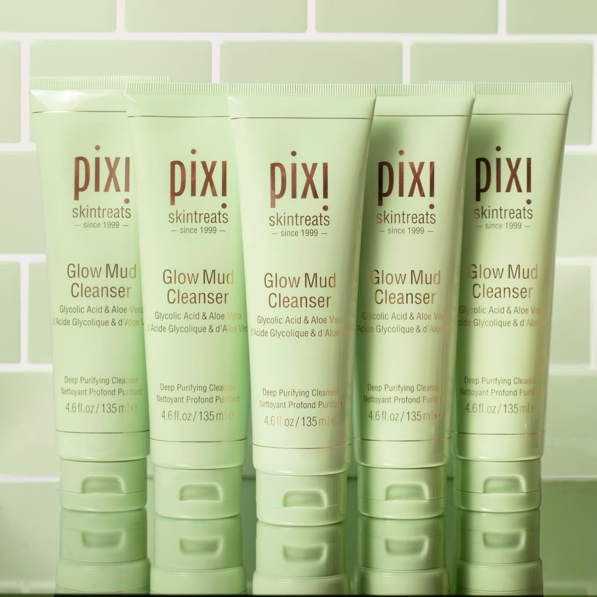 Massaging onto the skin for a silky cleanse.