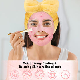 Pjordo Kiwi Jelly Mask Powder nourishes skin with vitamins for a bright glow.