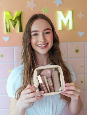 Pocmimut makeup bag presented as a gift-ready packaging option.