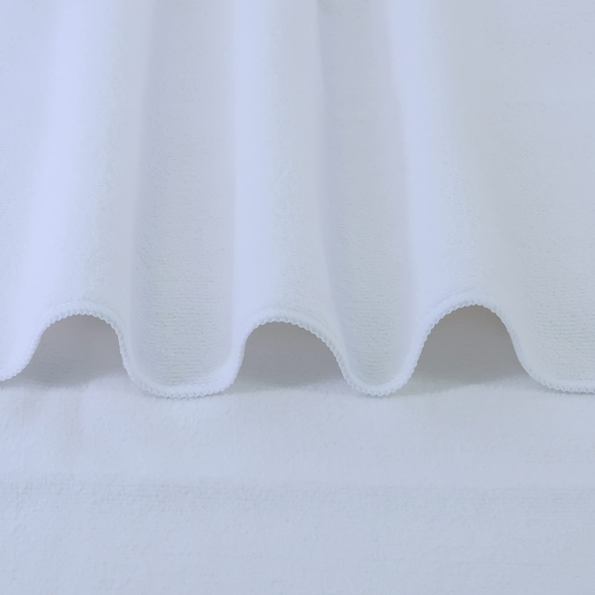 POLYTE Ultra-absorbent Microfiber Hair Towel dries hair quickly with less frizz