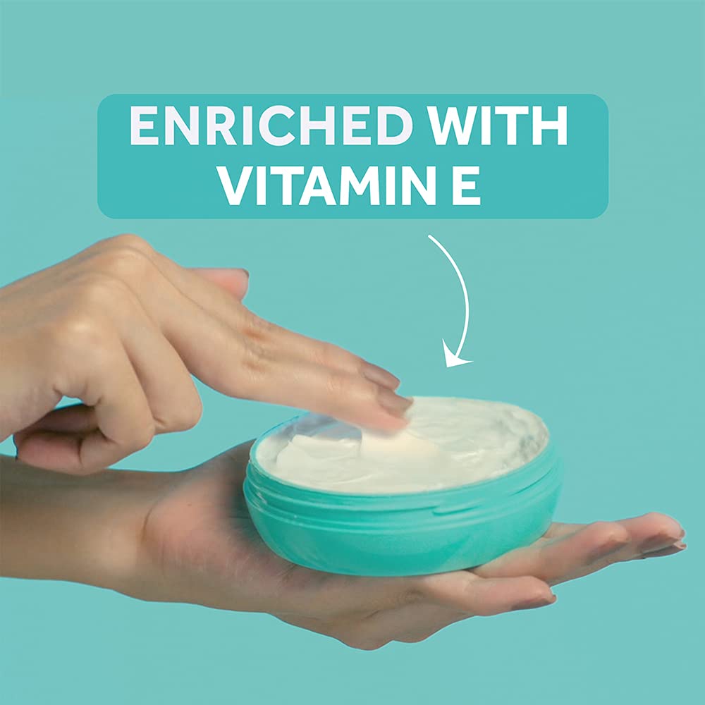 POND'S Light Moisturiser in daily routine enhances gentle hydration with Vitamin E.