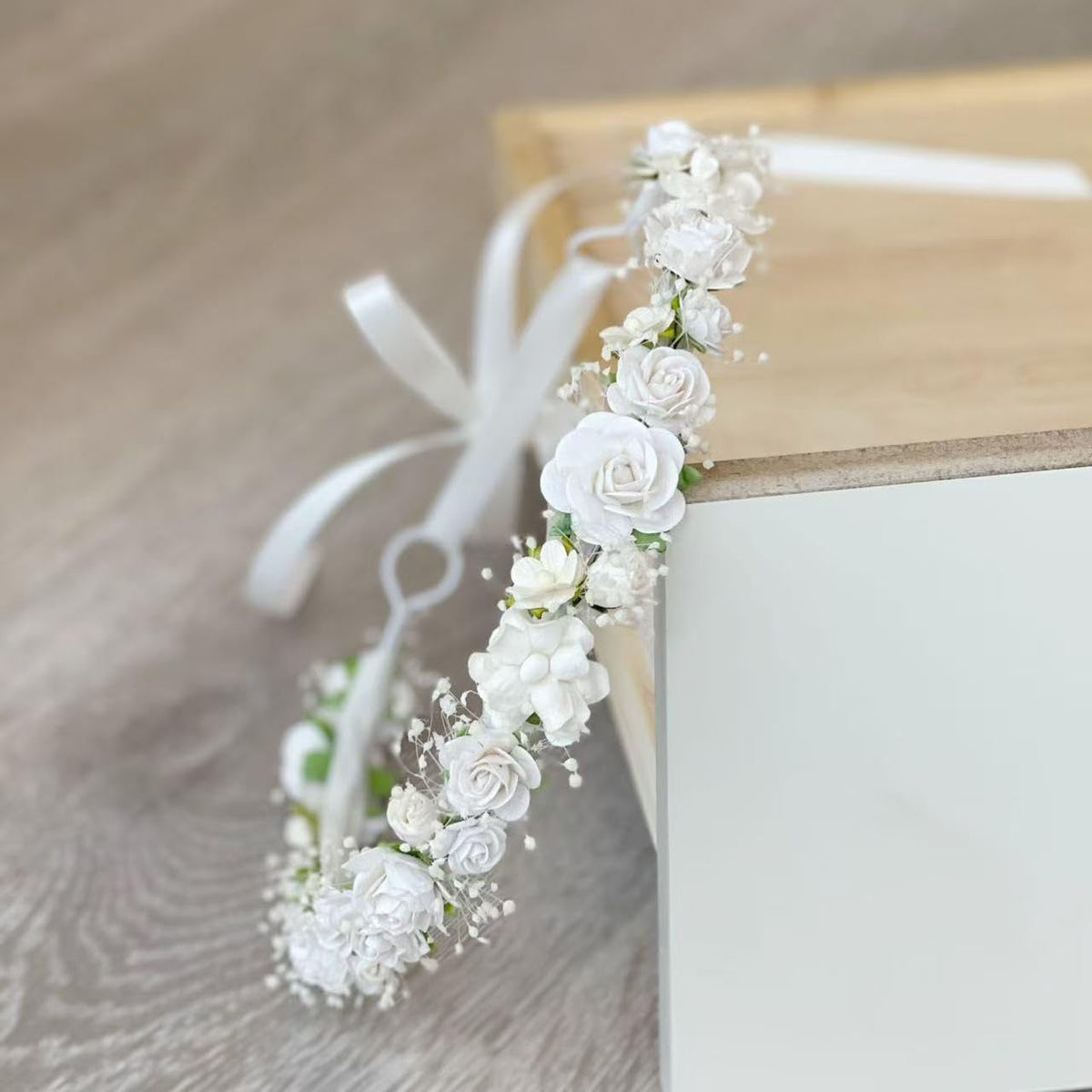 PoshMyra crown suitable for festivals, weddings, and ceremonies