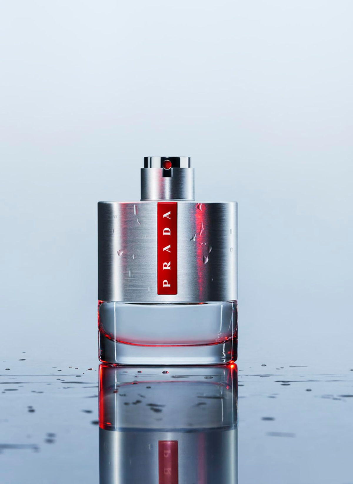 Prada Luna Rossa cap detail highlights premium finish for everyday elegance.