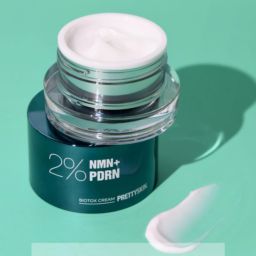 PRETTYSKIN daily hydration pump bottle showing light, non-greasy finish.