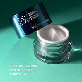 PRETTYSKIN cream texture swatch illustrating silky, non-sticky application.