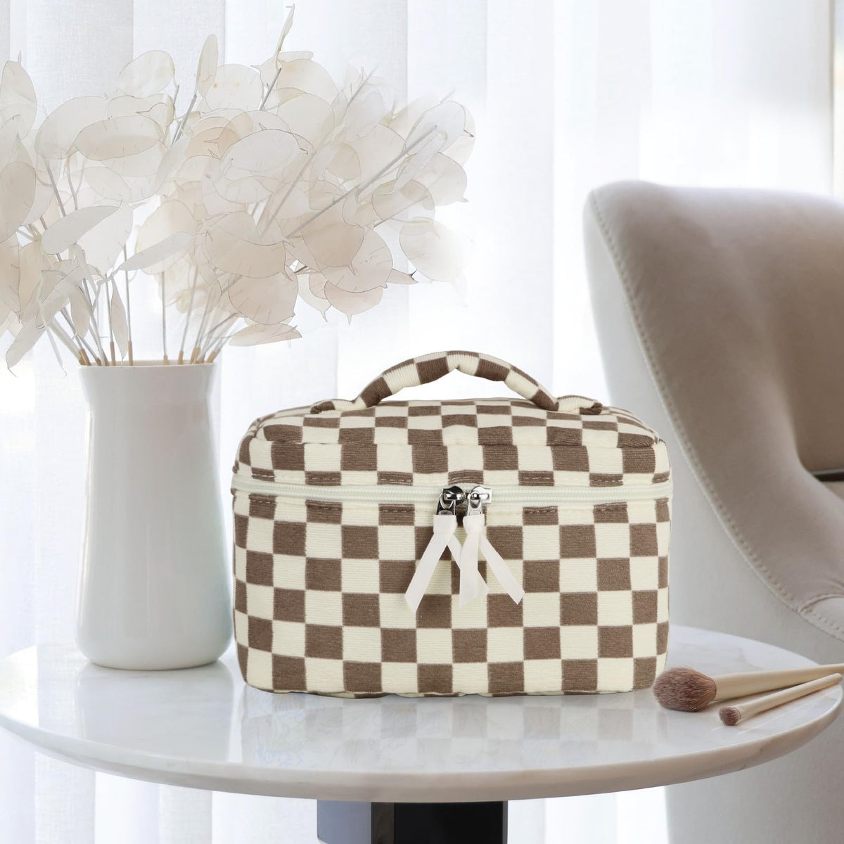 Prite cotton makeup bag is easy to clean and durable for long-lasting use.