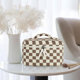 Prite cotton makeup bag is easy to clean and durable for long-lasting use.
