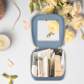 Prite easy-clean travel makeup bag cleaned quickly with a damp cloth