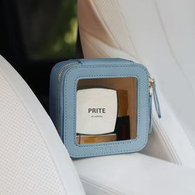 Prite gold zipper detail adds a premium touch to daily routine
